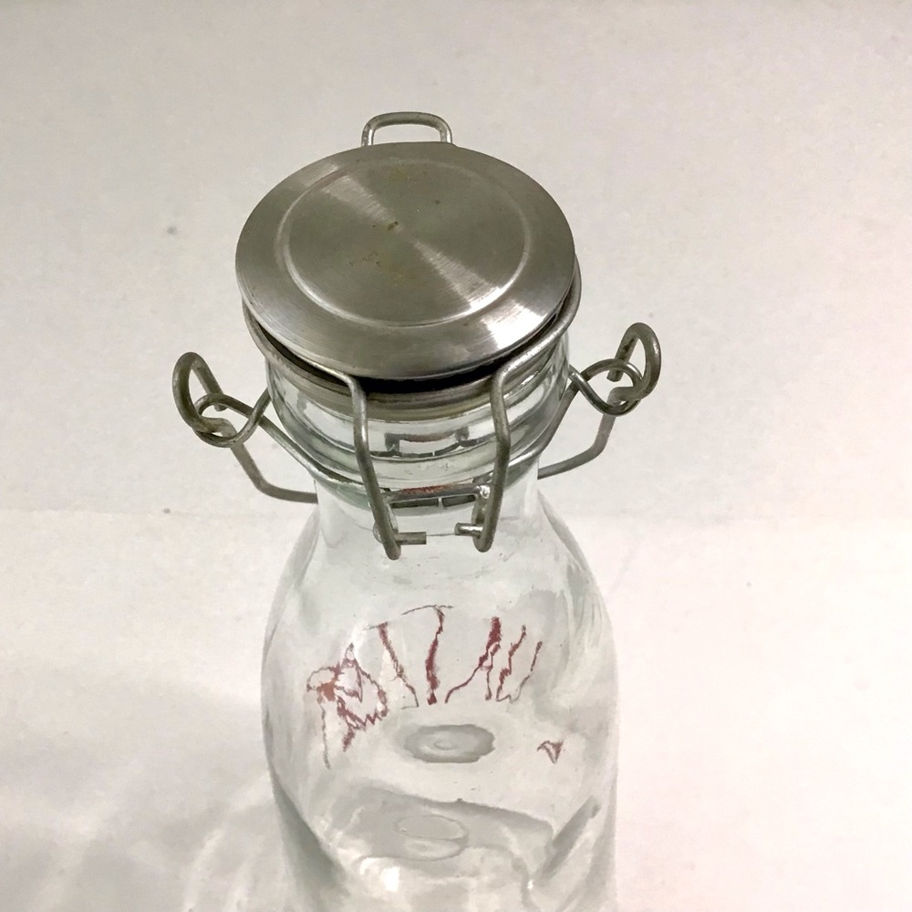 Threshold Clear Glass WATER Bottle Red Lettering Bail & Trigger Lid Farmhouse - Picture 8 of 9